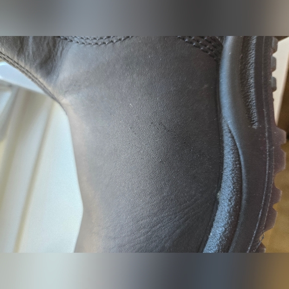 Blundstone Work Boots Size 3 (Women's size 6 on regular sizing) - Picture 4 of 5